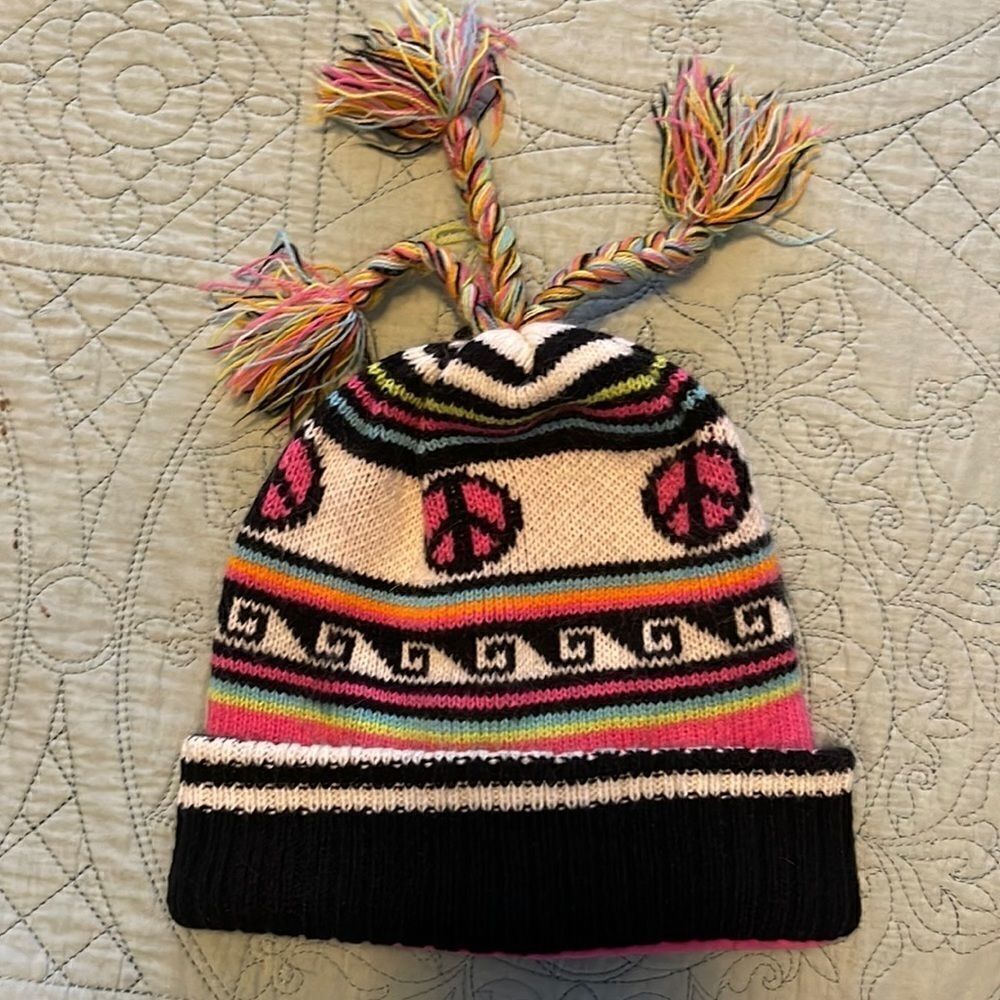 🌻3/20🌻 Children’s Place winter hat.  Size 4-6.